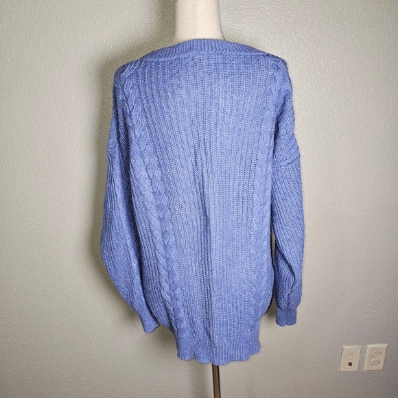 Super Soft Lightweight Medium Blue Cable Knit Sweater Large - Picture 3 of 7